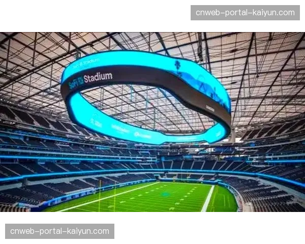 洛杉矶SoFi体育场完成为世界杯决赛的临时草皮铺设测试