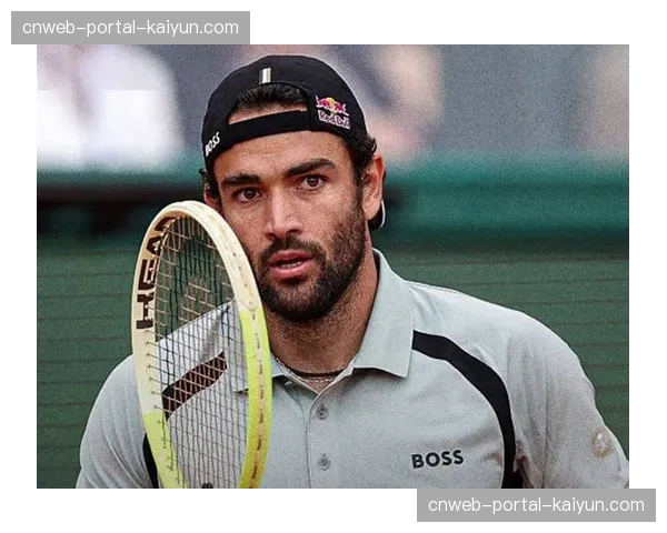 贝雷蒂尼连下12局送双蛋,梅德维德夫红土赛季首秀仅抵抗49分钟